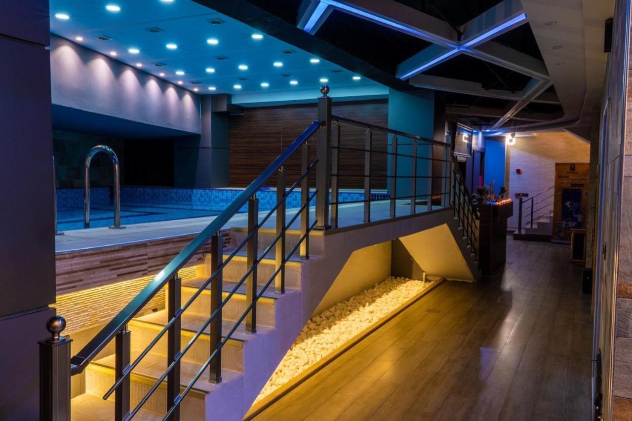 Gratus Hotel เอร์เบล ภายนอก รูปภาพ