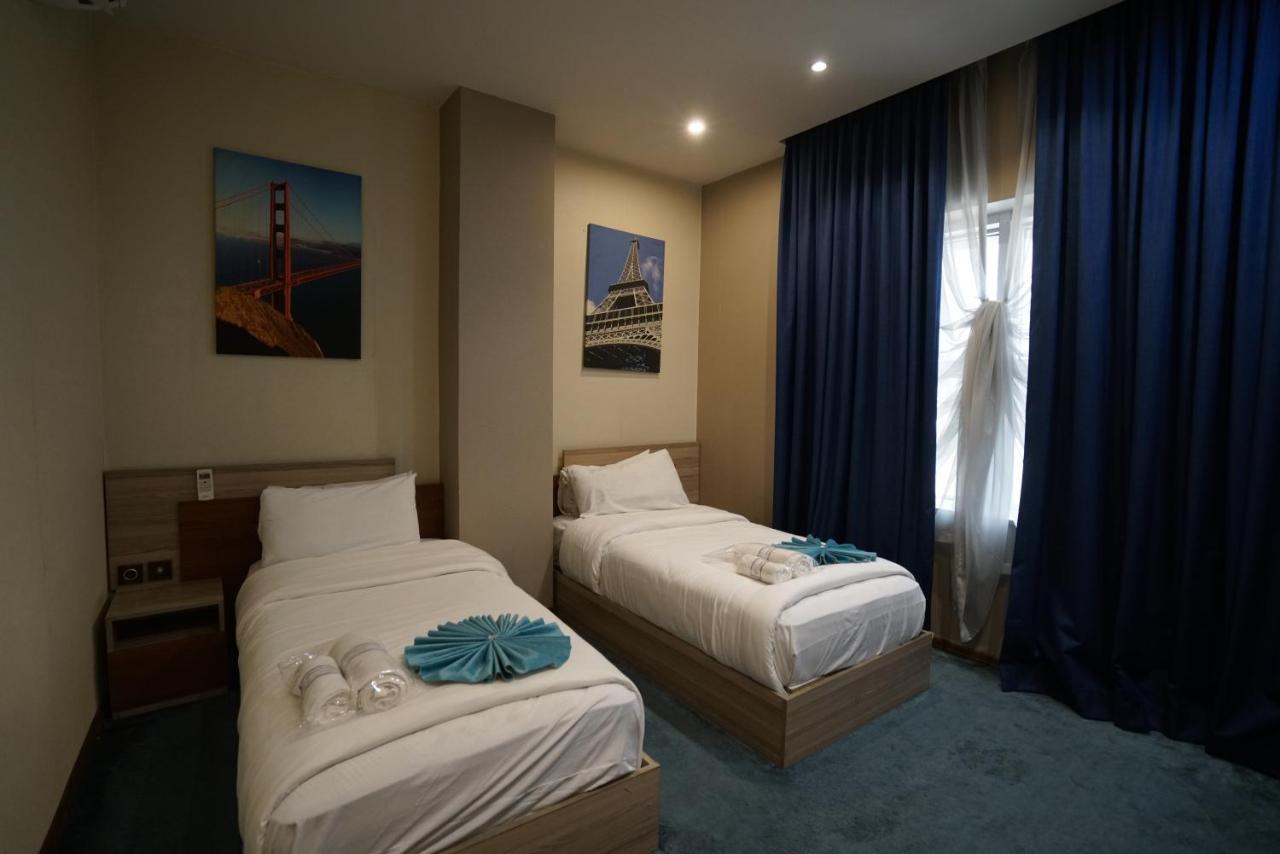 Gratus Hotel เอร์เบล ภายนอก รูปภาพ