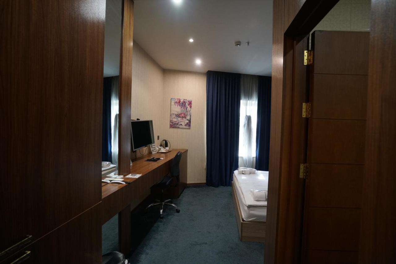 Gratus Hotel เอร์เบล ภายนอก รูปภาพ